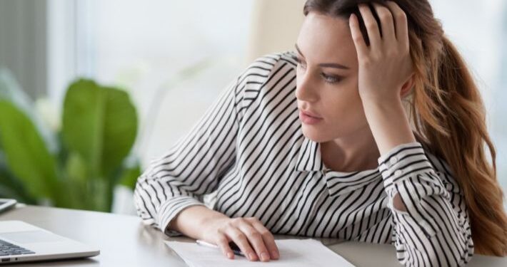 الملل.. ما الأسباب التي تجعل البعض أكثـــر عرضة للشعور به؟