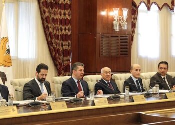 مجلس وزراء إقليم كردستان يناقش تنفيذ الاتفاق مع الحكومة الاتحادية بشأن ملفي الرواتب والنفط