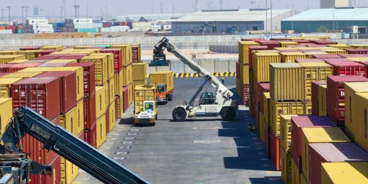 الفرطوسي: إيرادات الموانئ تجاوزت 630 مليار دينار في النصف الأول من العام الحالي