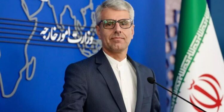 إيران تعلن رفضها التفاوض مع الولايات المتحدة حالياً وتؤكد على توثيق الجرائم الأمريكية