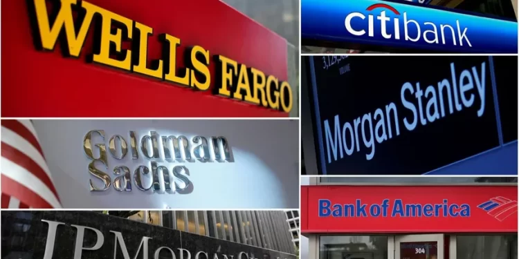 ترامب.. البنوك تمارس تمييزاً ضد “المؤيدين لـــي”