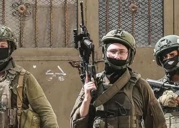 تحويل إسرائيل ملايين الدولارات من “أموال السلطة” لــ”فلسطينيين تعاونوا مع جيشها”