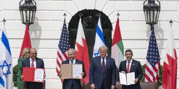 ترامب يتحرك لضم دول بآسيا الوسطى إلى اتفاقات أبراهام