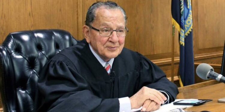 في وداع “القاضي الرحيم”,, إعادة الاعتبار للعدالة الرؤوفة