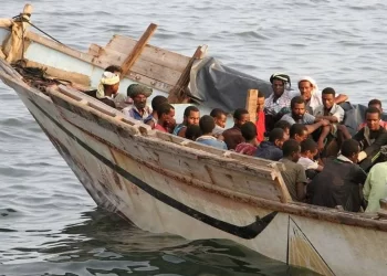 الاعلان عن مقتل 68 مهاجراً وفقدان العشرات إثر غرق قارب قبالة سواحل اليمن