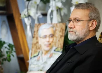 إيران تشــــكل “لجنة دفاع عليا” تحسباً للحرب