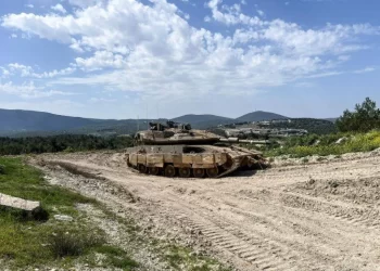 لبنان.. نجاة مسؤولَين من الموت بعد تعرضهما لإطلاق نار من قوات إسرائيلية