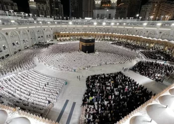 السعودية تطلق خدمة “نُسك عمرة” لتمكين المعتمرين في الخارج من الحصول على التأشيرة إلكترونياً