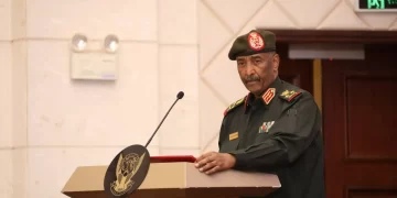 السودان.. البرهان يُقيل النائب العام ونوابه المحسوبين على “الحركة الإسلامية”