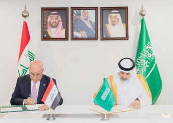 العراق والسعودية يوقعان مذكرة تفاهم لتعزيز التعاون الصحي
