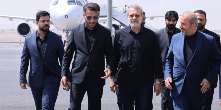 لاريجاني في النجف