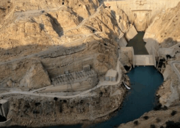 الجفاف يضرب 3 سدود في ايران