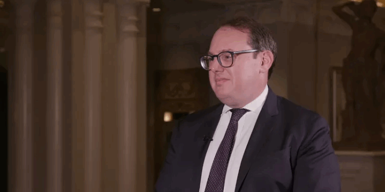 هاريس في بغداد الأسبوع المقبل