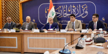 وزير الخارجية يترأس اجتماعاً موسعاً لبحث التحديات المائية والبيئية في العراق