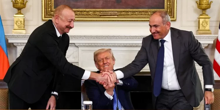 الاعلان عن التوصل لاتفاق ســــلام “تاريخي” بين أرمينيا وأذربيجان