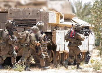 قوات الاحتلال تقتحم منطقة السوق في نابلس