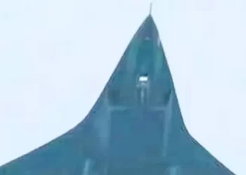 الصين تختبر طائرة تكتيكية تتخفى عن الرادارات