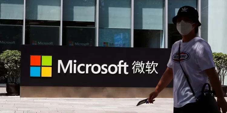 مايكروسوفت تعتمد على صينيين لتأمين وإصلاح نقاط خدمة SharePoint