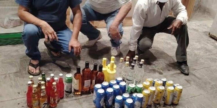 بغداد.. القبض على 3 مخالفين وضبط مخزن لبيع المشروبات الكحولية