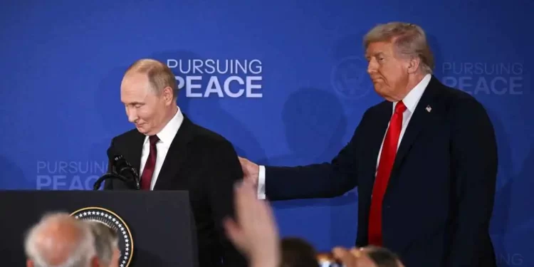 مسؤول أمريكي.. قمة ألاسكا وضعت “تحالف الراغبين” أمام ثلاث سيناريوهات