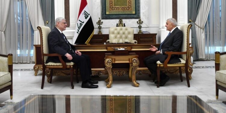 جعفر محمد باقر الصدر سفيرا للعراق في قطر