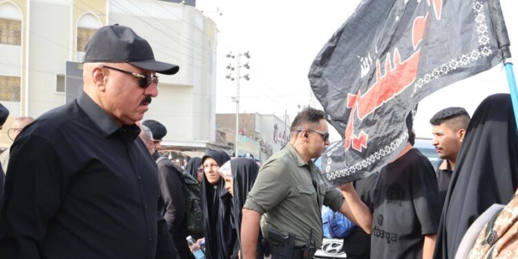  وزير الداخلية يطلع على الاستعدادات الجارية للتفويج العكسي