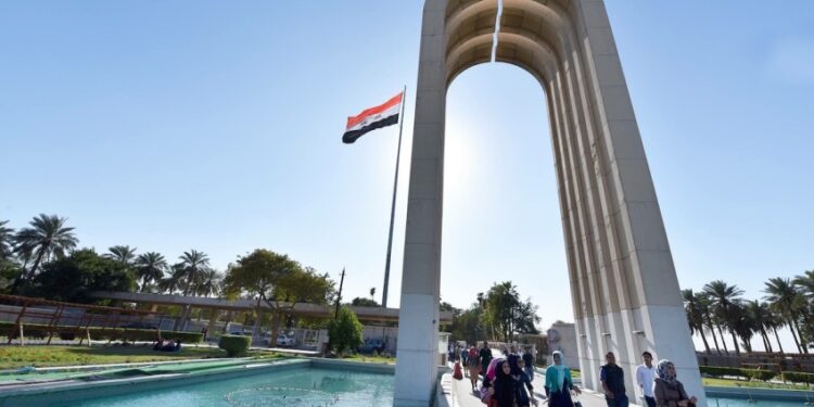 التعليم العالي: تمنح الجامعات صلاحية تخفيض الأجور للدراسات العليا