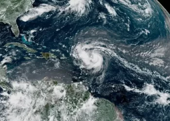 إعصار إيرين يشــــتد للفئة الثالثة ويهدد جزر الكاريبي بأمطار وفيضانات