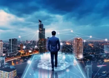 الصين.. زيادة %60 في التدفقات السياحية على المدينة متعددة الطوابق