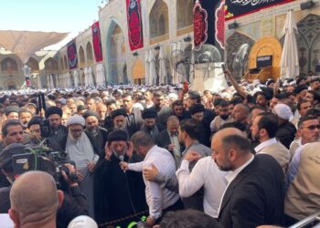 بدء مراسم تشييع عقيلة السيد السيستاني