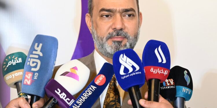 رئيس هيأة الإعلام والاتصالات يفتتح مؤتمر التوقيع الإلكتروني في بغداد