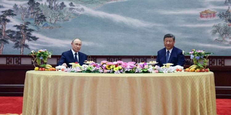 بوتين يشيـــد بعلاقات “غير مسبوقة” مع بكين