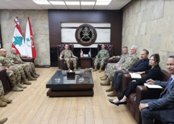 لودريان يصل إلى بيروت والبنتاغون يوجه حزمة مساعدات أمنية للبنان