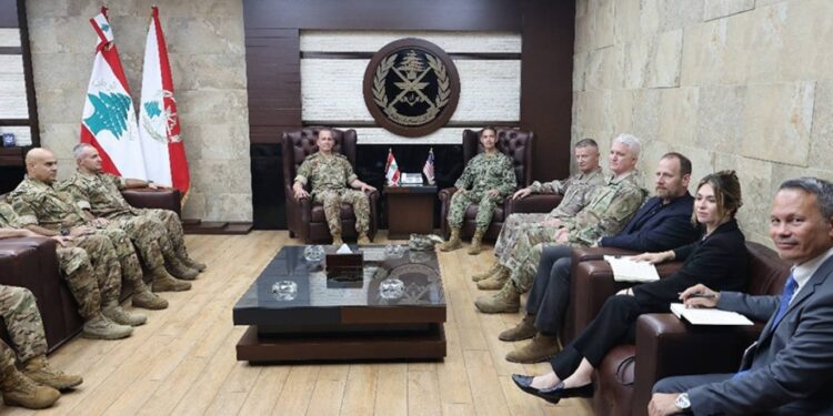 لودريان يصل إلى بيروت والبنتاغون يوجه حزمة مساعدات أمنية للبنان