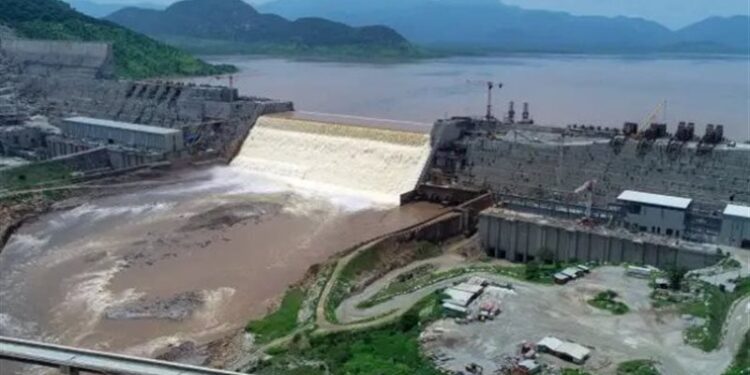 رئيس الوزراء الإثيوبي يدشــــن رسميا العمل الفعلي لسد النهضة