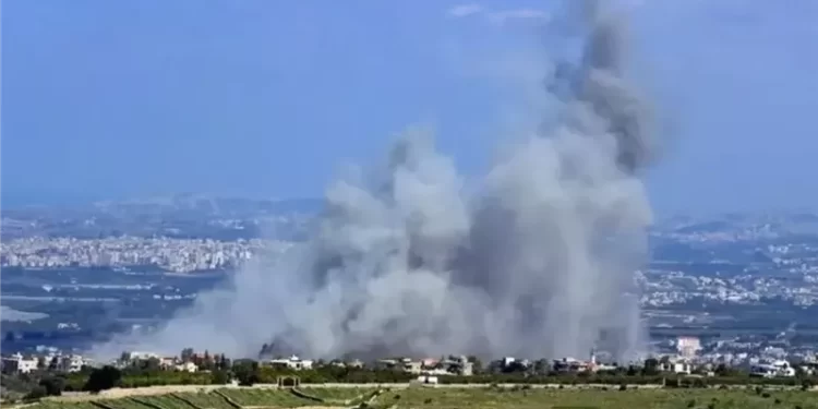 طائرات حربية إسرائيلية تقصف منزلا بميس الجبل جنوب لبنان