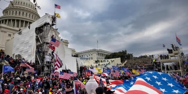 أحداث الكابيتول تعيد المواجهة بين ترامب والكونغرس