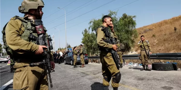 مقتل وإصابة 18 إسرائيليا في إطلاق نار شمال القدس المحتلة