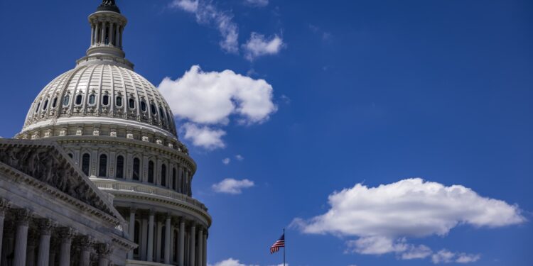 مجلس الشيوخ الأمريكي يوافق على إلغاء تفويضات حرب العراق لعامي (1991 و2002)