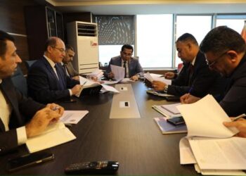 وزير النقل يترأس الاجتماع الخامس للجان الفنية لمشروع طريق التنمية