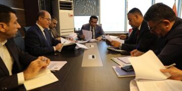 وزير النقل يترأس الاجتماع الخامس للجان الفنية لمشروع طريق التنمية