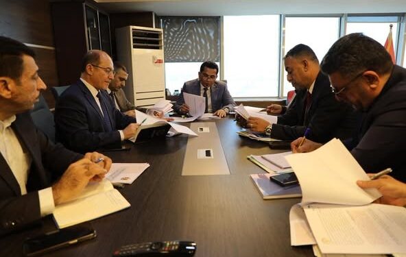 وزير النقل يترأس الاجتماع الخامس للجان الفنية لمشروع طريق التنمية