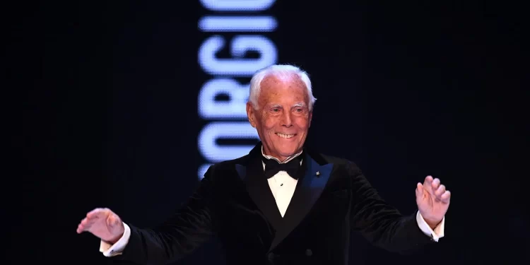 رحيل مصمم الأزياء الإيطالي الشهير جورجيو أرمانيا