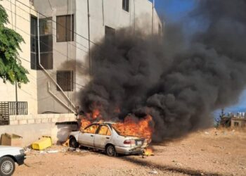 لبنان.. إسرائيل تستهدف سيارة بواسطة مسيرة