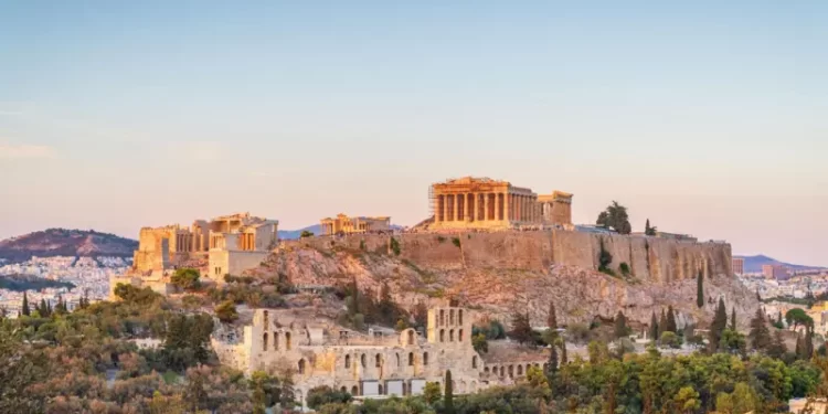 قصة أول ديمقراطية في العالم,,, استبعدت أكثر من نصف السكان