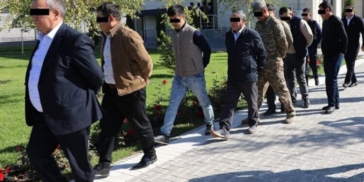 قرغيزستان.. اعتقال 24 مسئولا خلال اجتماع أمني رفيع المستوى