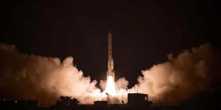 اطلاق قمر صناعي عسكري جديد يوسع نفوذ إسرائيل في الشرق الأوسط,,, أوفيك 19