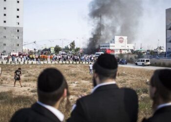 الحوثيون يعلنون اســــتهداف هيئة أركان الاحتلال ومطار اللد وميناء أسدود بالمسيّرات