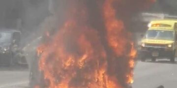 إصابات جراء انفجار سيارة في تل أبيب