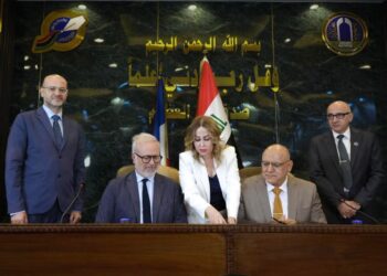 إعلام بغداد تبرم اتفاقية مع أكاديمية “فرانس ميديا موند” لتطوير المناهج وتدريب الاساتذة
